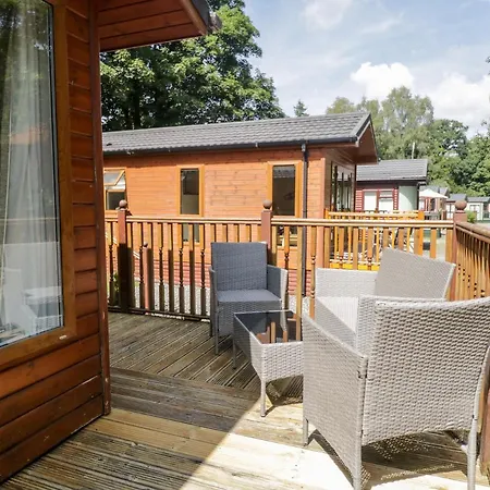 Tarn End 4*